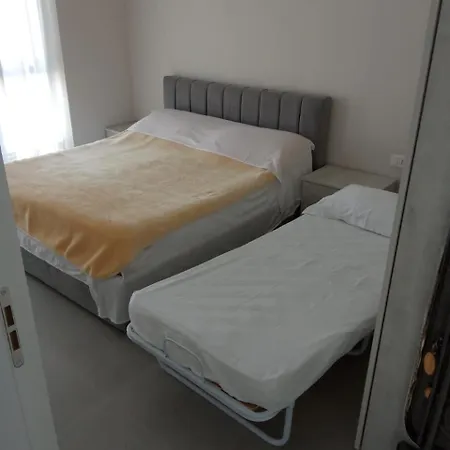 Leku Lägenhet Vlorë